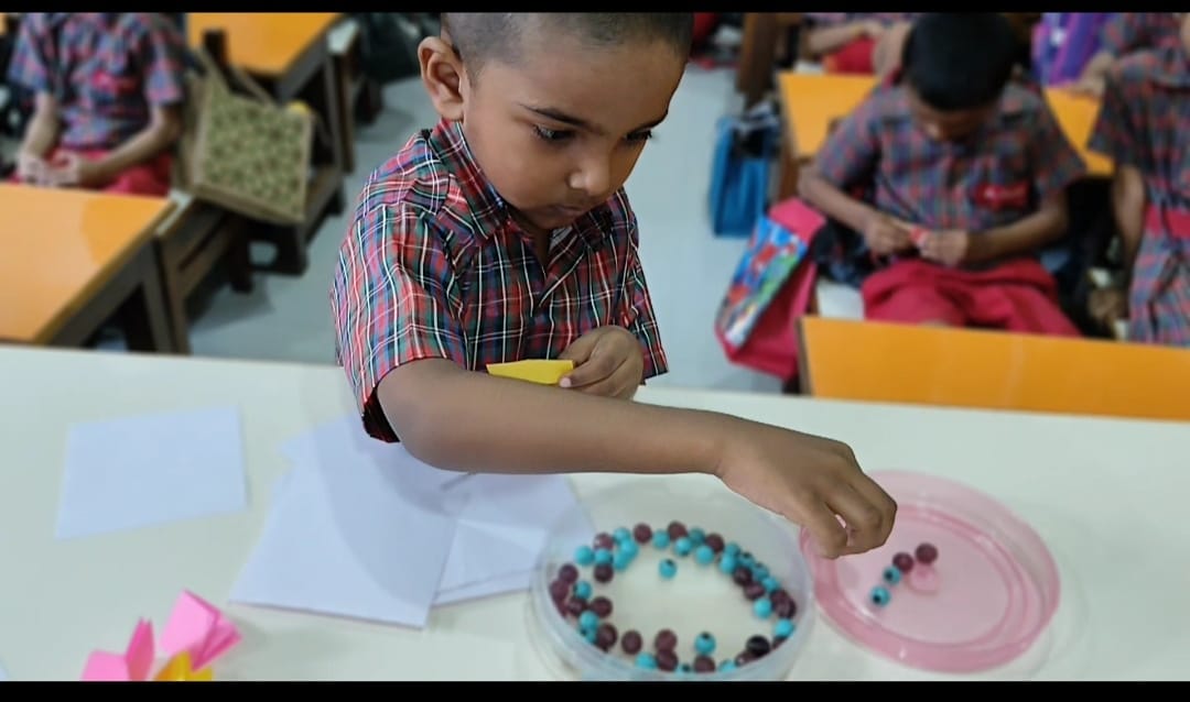 Quantity matching exercise using plastic beads