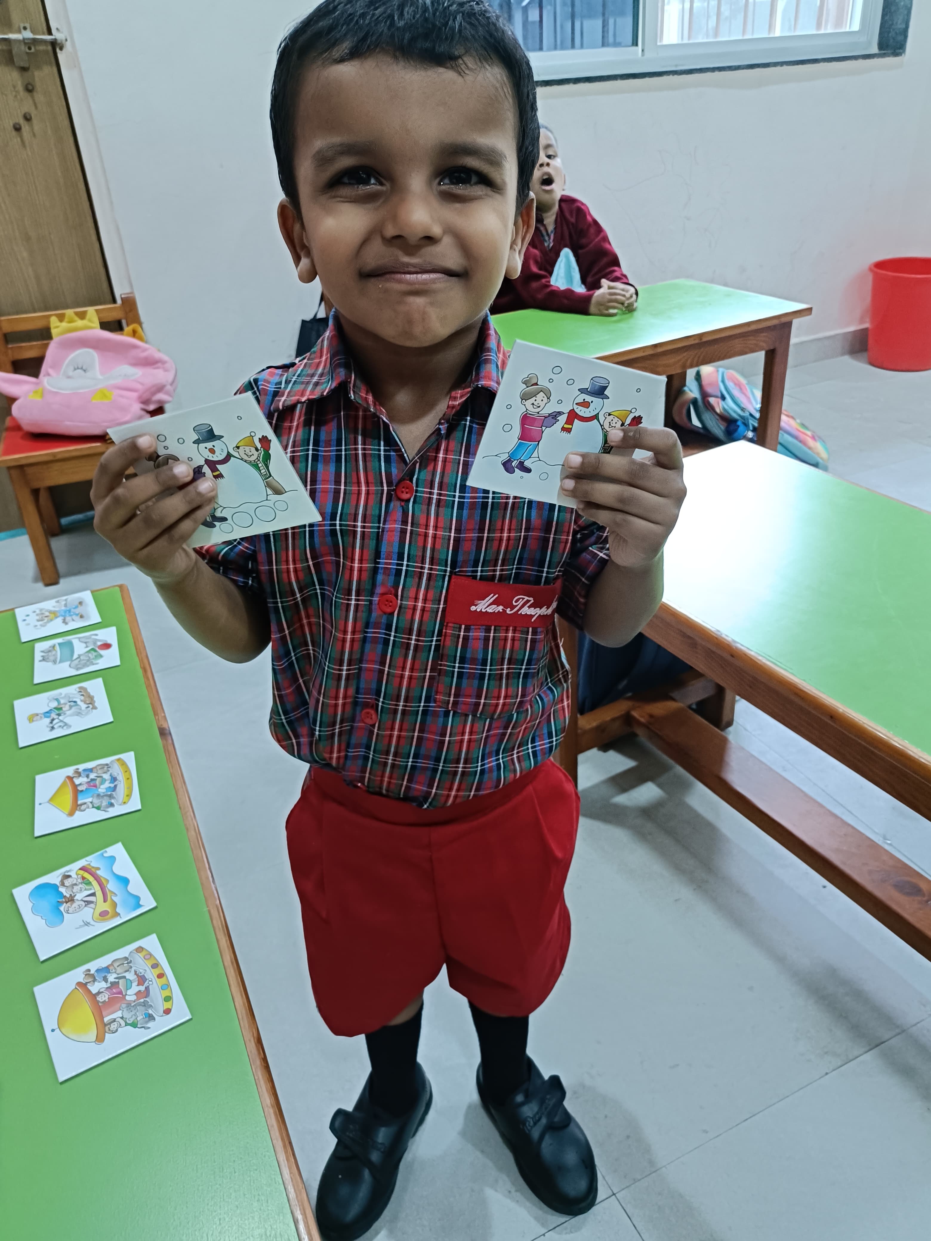 Match the Pair snowman cards matching activity